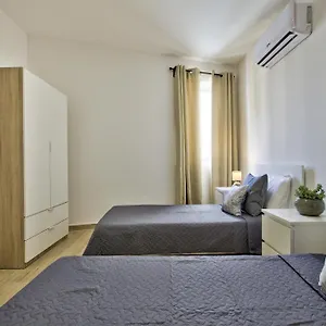 Bastions Seaview And Duplex Penthouse In By Shortletsmalta Apartament