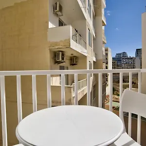 2-bedroom And Penthouse With Jacuzzi Apartament